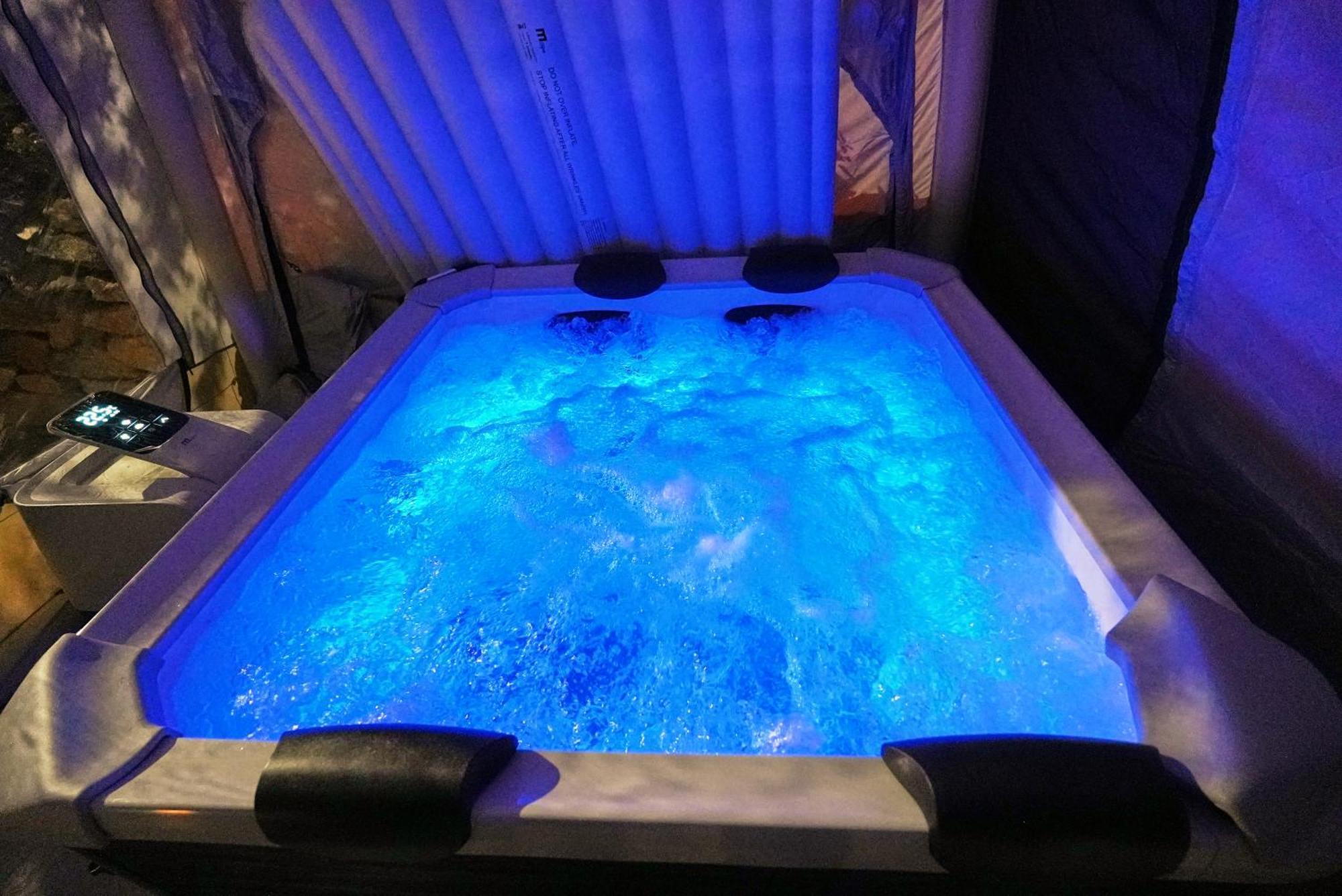 Aaa View Private Terrace Outdoor Heated Hot Tub Family Fun Villa Badalona Eksteriør bilde