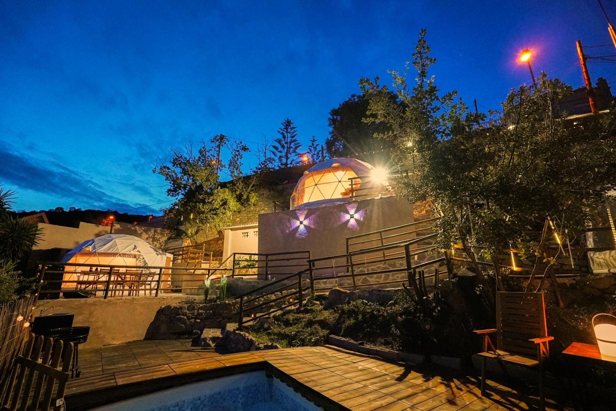 Aaa View Private Terrace Outdoor Heated Hot Tub Family Fun Villa Badalona Eksteriør bilde